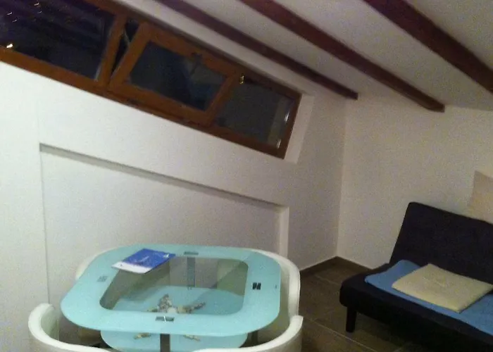 Delfin شقة