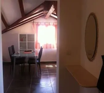 Delfin Apartment *